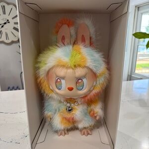 Labubu - Big Into Energy - Rock the Universe